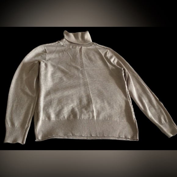 NWOT 89 TH MADISON BEIGE TURTLENECK SWEATER BLOUSE SIZE SP - Picture 2 of 5
